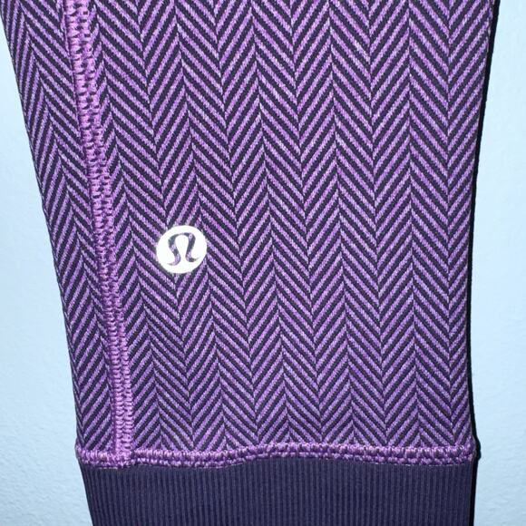 Lululemon Women's Rebel Runner Crop Giant Herringbone Black Grape Purple - Picture 8 of 11
